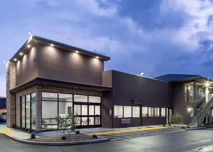 Ramada By Wyndham Modesto Yosemite Area