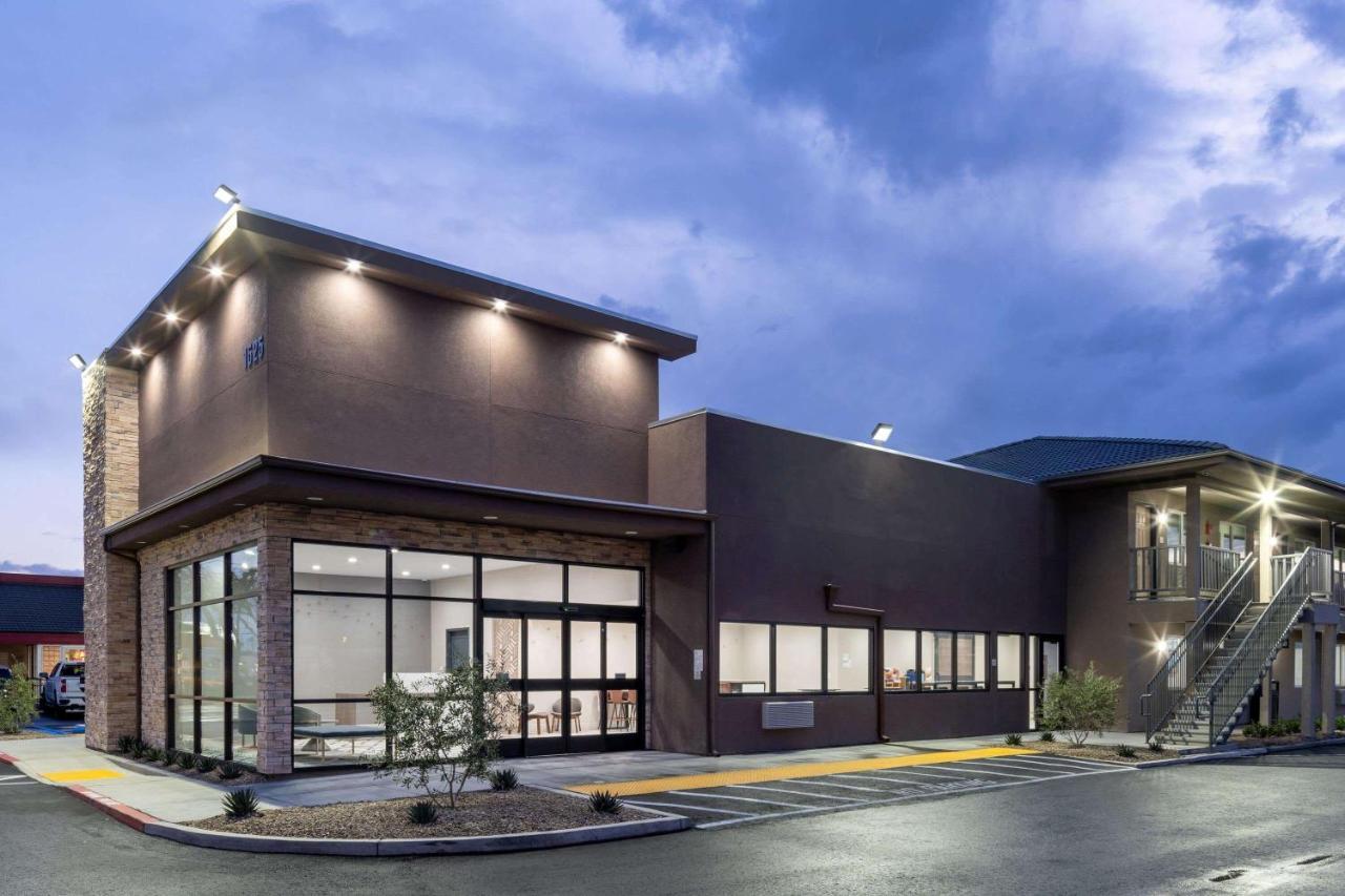 Ramada By Wyndham Yosemite Area Hotel 2*
