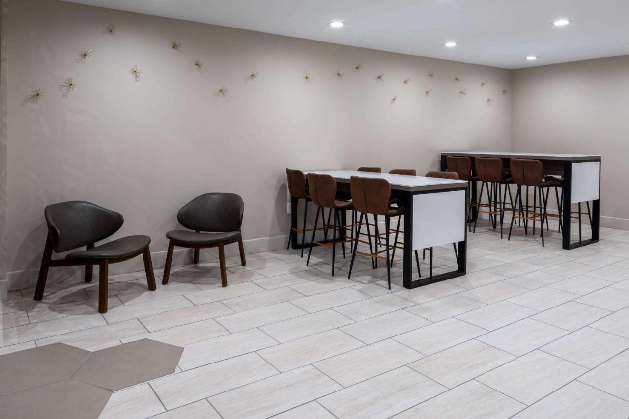 Hotel Ramada By Wyndham Yosemite Area 2*