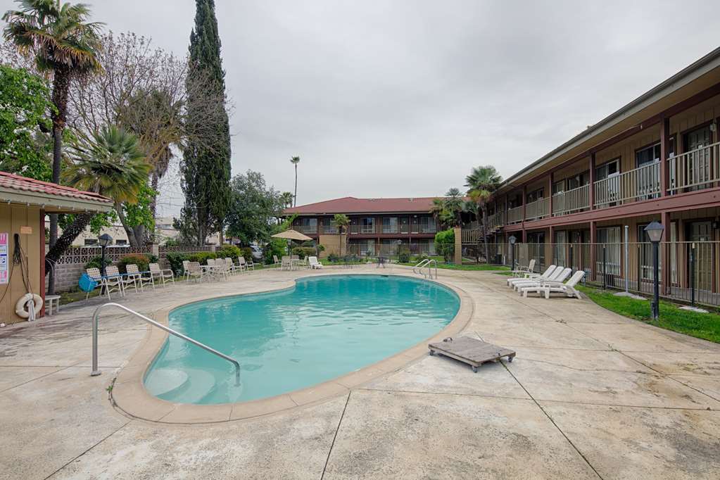 Ramada By Wyndham Yosemite Area Modesto